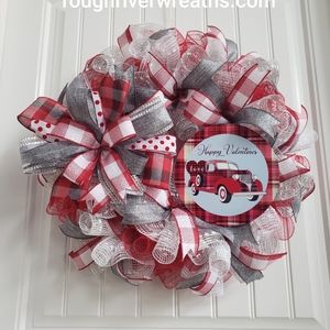 Wreath Valentine's Day Plaid Truck